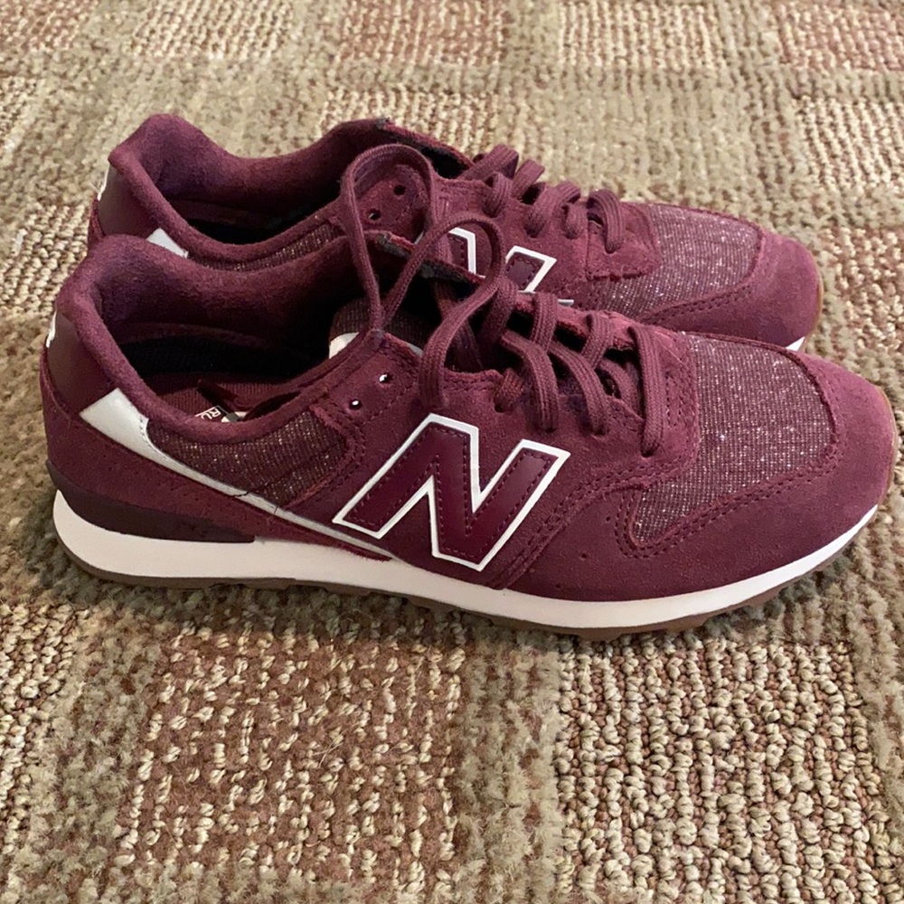 New balance maroon shoes size 7